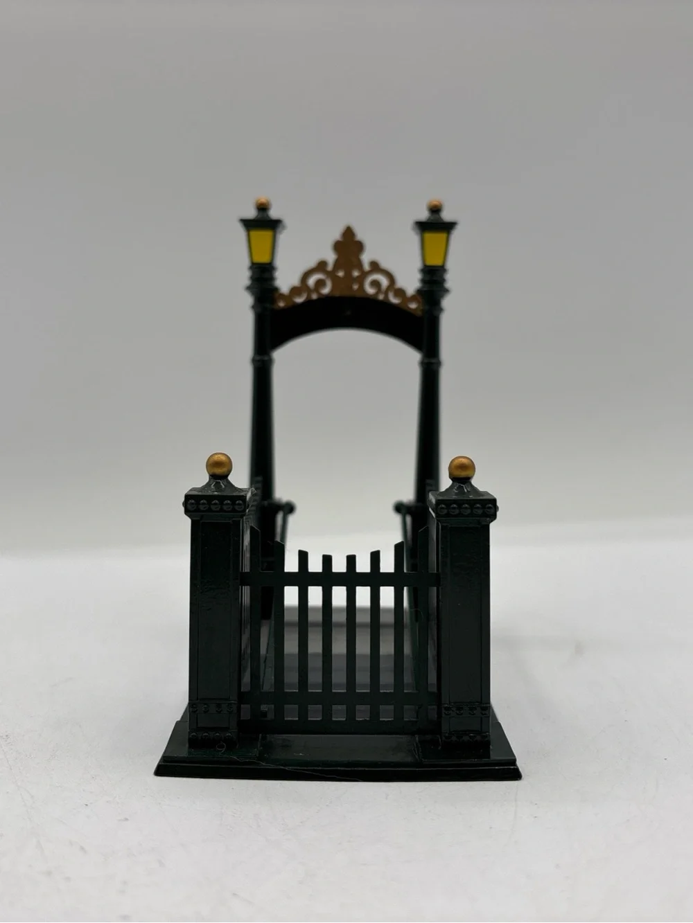 Department 56 1991 Vintage Heritage Village City Subway Entrance 5541-7 Retired